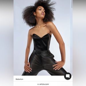 Aritzia blaze bodysuit - worn 1x and no longer fits :(